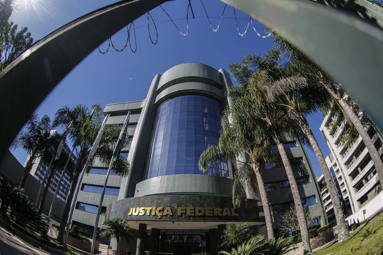 Sede da Justiça Federal do Paraná, em Curitiba