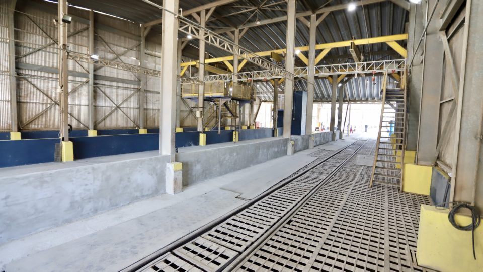 Paraná investe em modal ferroviário para aumentar escoamento da produção Novo terminal ferroviário é inaugurado no Porto de Paranaguá