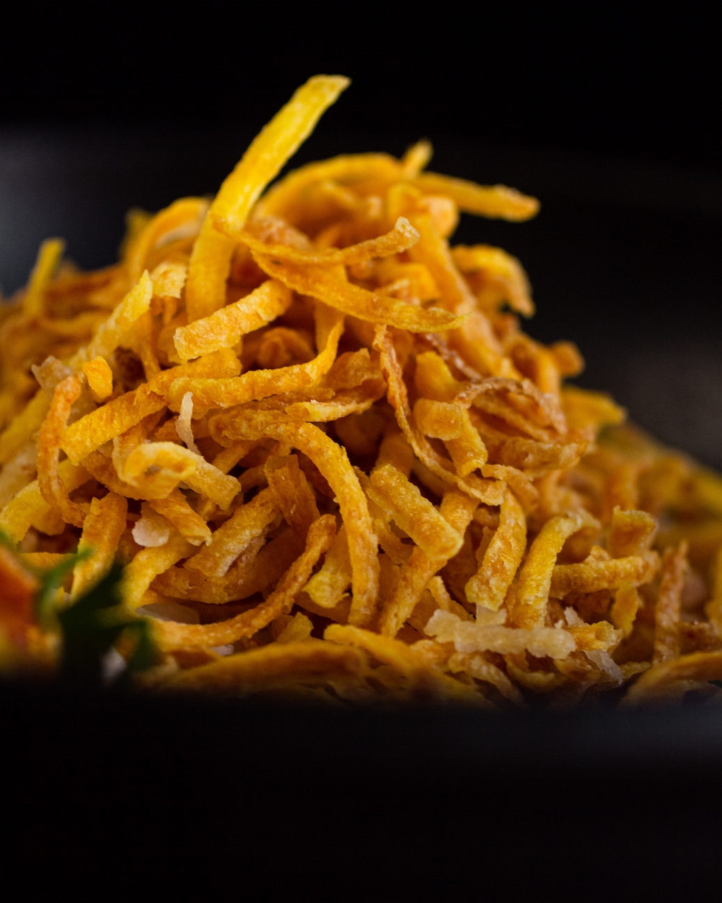 Batata palha artesanal, produzida no restaurante. Foto: Divulgação Batata palha artesanal, produzida no restaurante. Foto: Divulgação