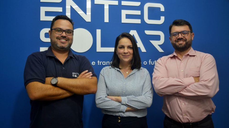 Empresa de energia solar se reinventa na pandemia e triplica clientela Entec Solar