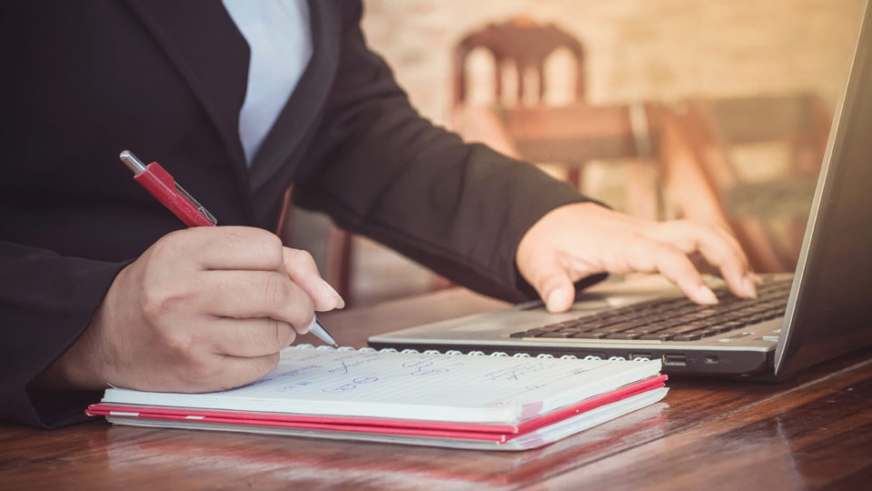 Há um ano o home office entrava para valer no mundo corporativo Há um ano o home office entrava para valer no mundo corporativo