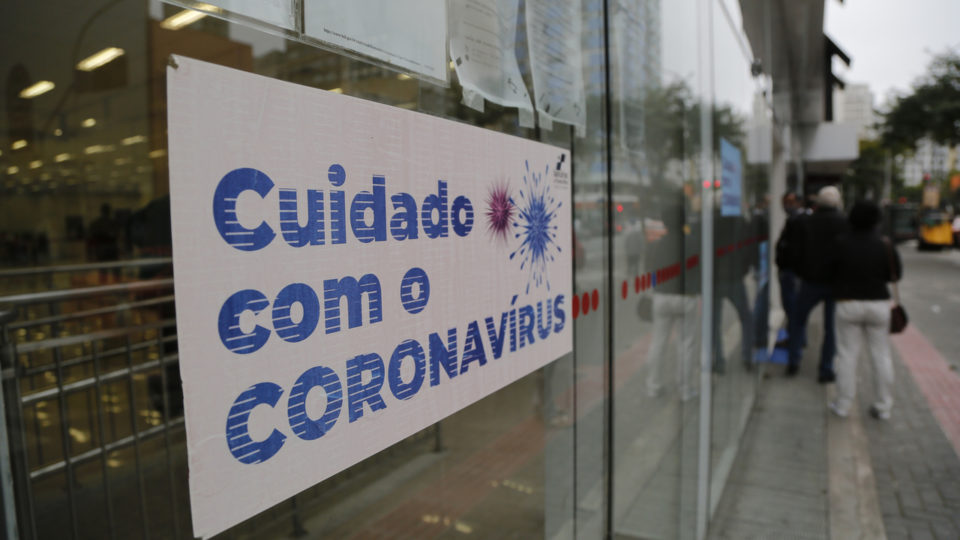 Ainda sem lockdown, Paraná prepara medidas para evitar “colapso iminente” Ainda sem lockdown, Paraná prepara medidas para evitar “colapso iminente”