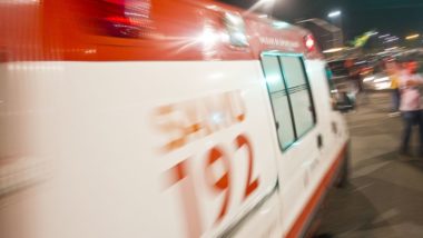 Lotação não é só de leitos Covid: prontos-socorros de Curitiba têm fila de ambulâncias Ambulância do Samu.