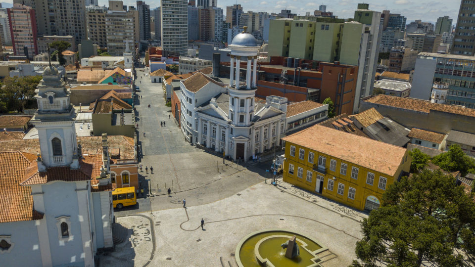Covid-19: Curitiba seguirá restrições mais duras anunciadas pelo governo estadual Projeto Rosto da Cidade que irá revitalizar, em etapas, o Centro de Curitiba. Na imagem Praça Garibaldi – Curitiba, 12/112018. – Foto: Daniel Castellano / SMCS