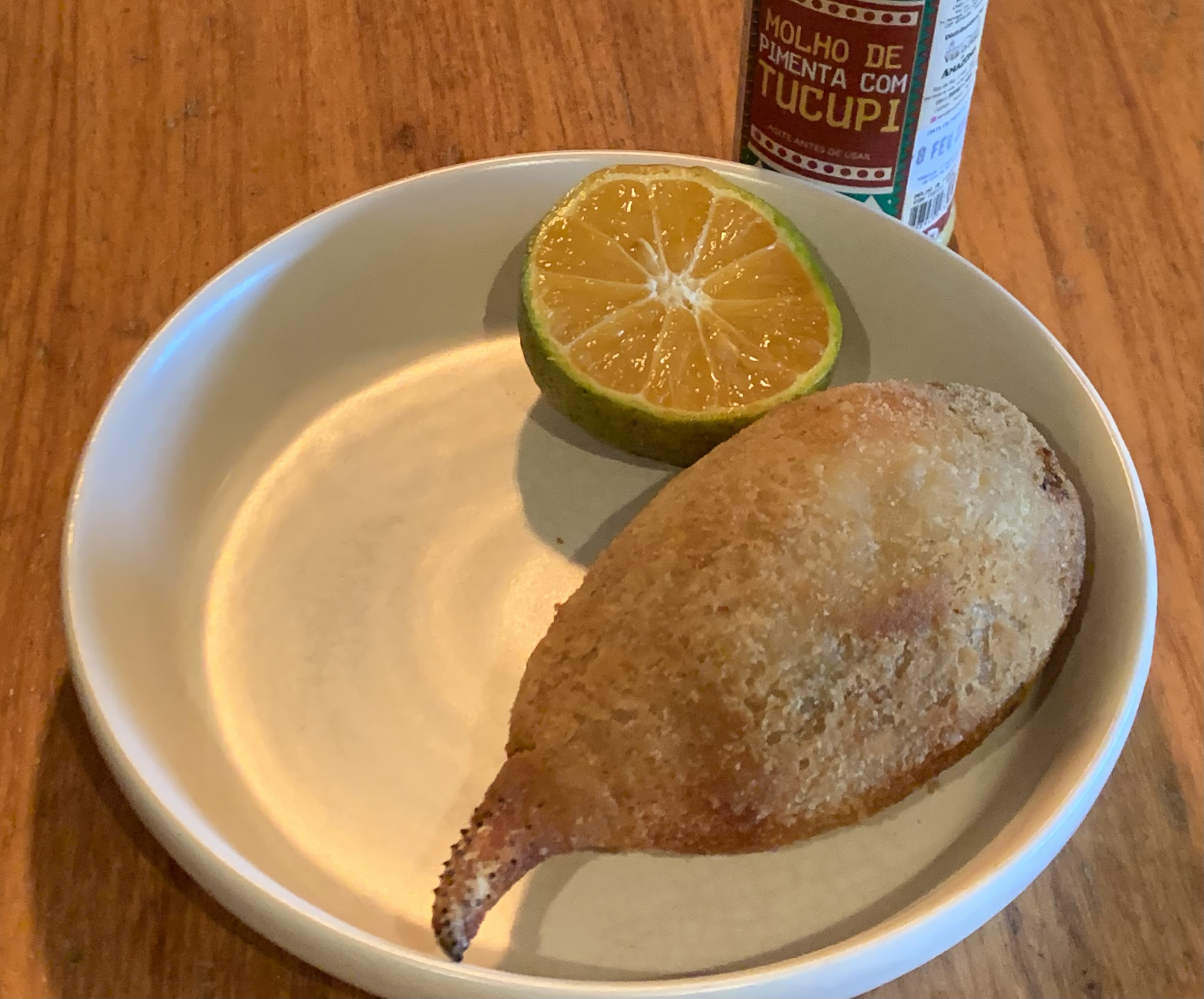 Parece coxinha, mas não é Parece coxinha, mas não é