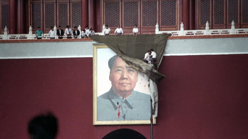 O anti-intelectualismo aproxima o governo Bolsonaro de Mao Tsé-Tung anti-intelectualismo