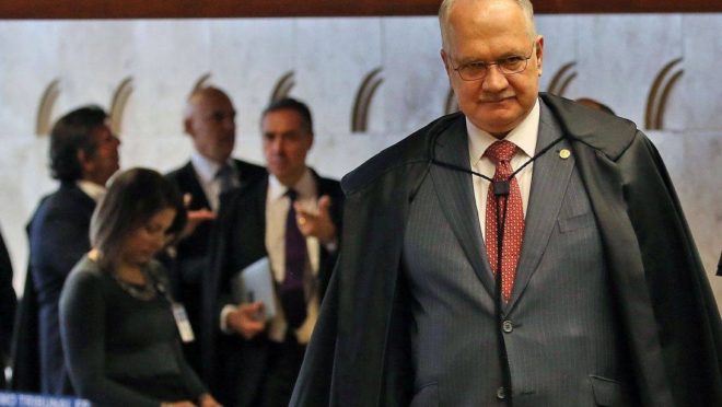 Fachin e o leito de Procusto