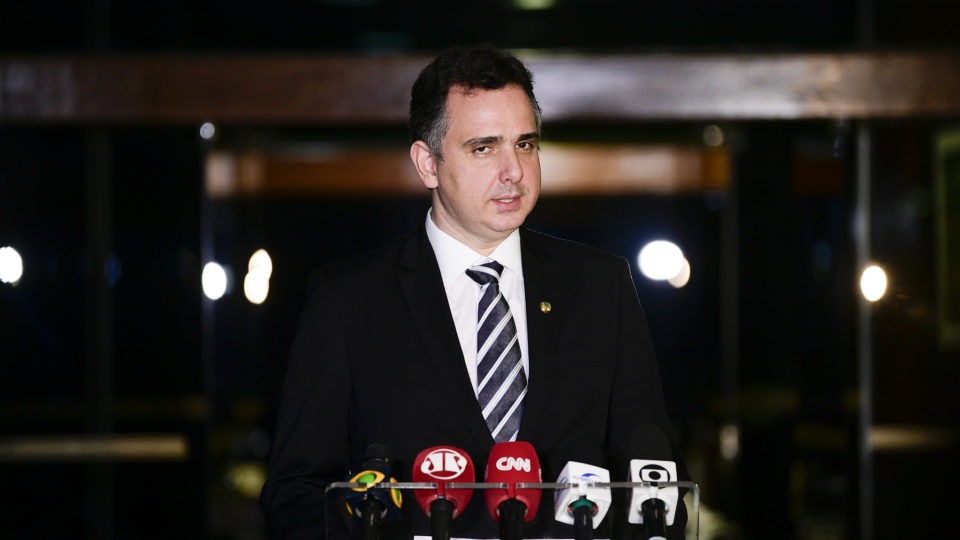 O presidente do Senado, Rodrigo Pacheco (DEM-MG), em entrevista à imprensa