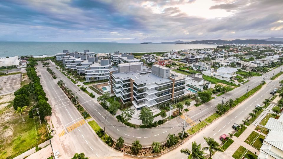 Novo residencial em destino mais desejado do litoral brasileiro alia natureza e cidade Vitra Jurerê