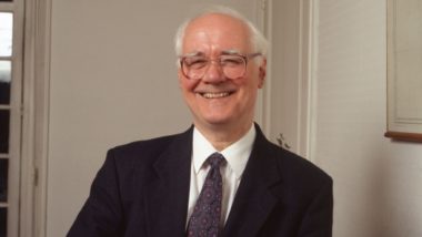 O adeus a John Polkinghorne John Polkinghorne, padre anglicano e especialista em física quântica