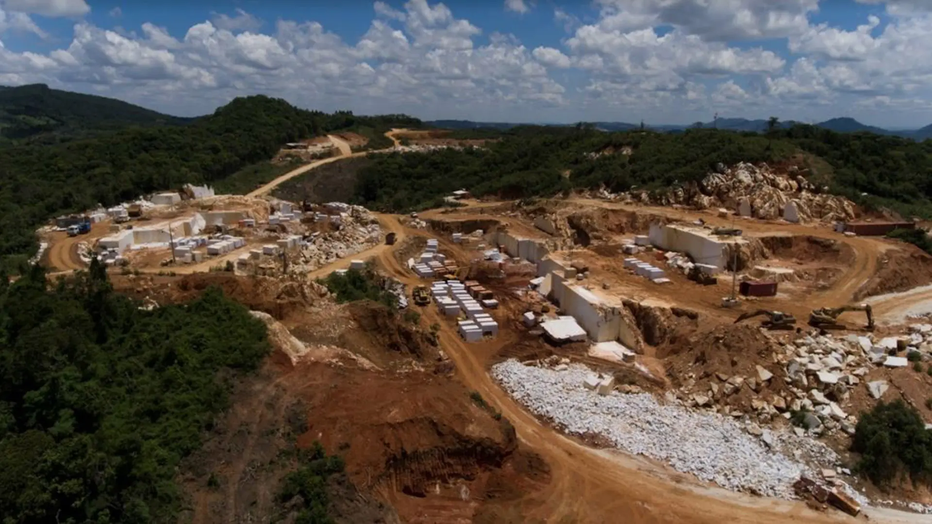 Uma das jazidas próprias do PR Grupo Paraná