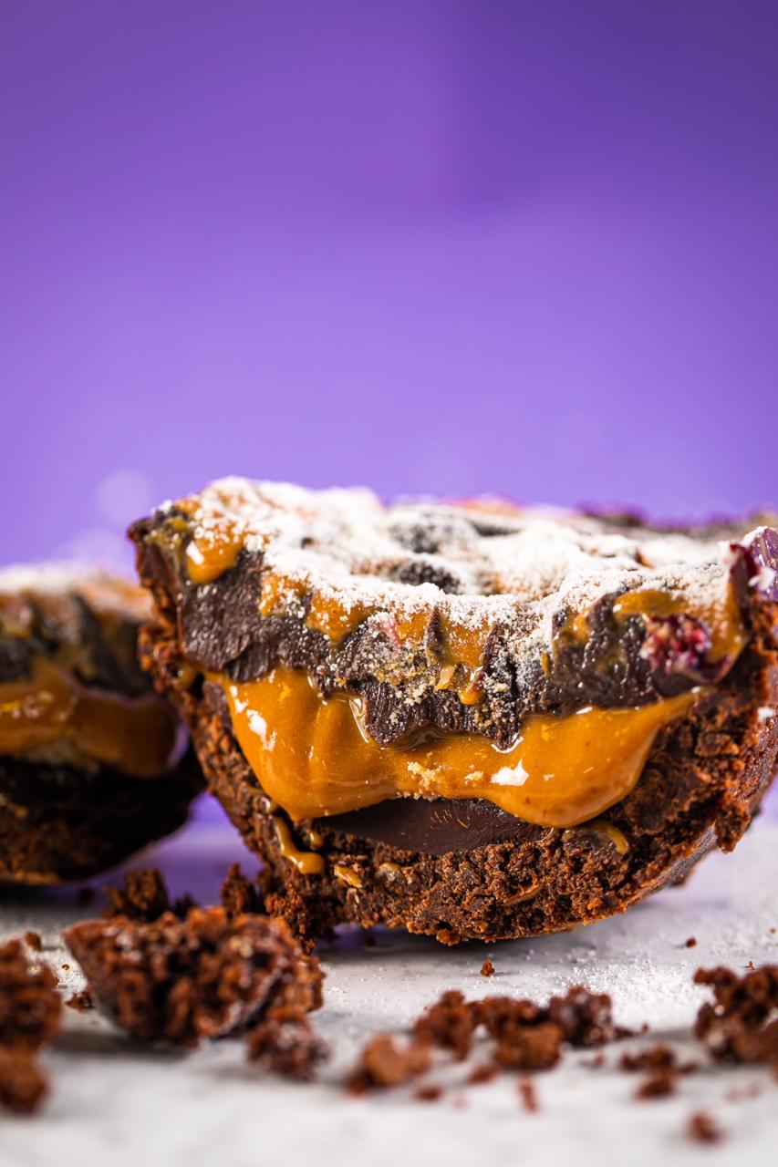 Que tal um ovo brownie bombom e que ainda é funcional? Que tal um ovo brownie bombom e que ainda é funcional?