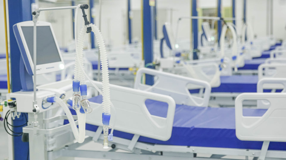 100% errado Hospital de Campanha no Recife muitos hospitais de campanha foram desativados no ano passado sem a menor explicação.