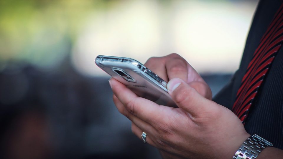 Presidente da Telefônica minimiza atraso e diz que 5G será ativado meses após leilão edital-leilão-5g