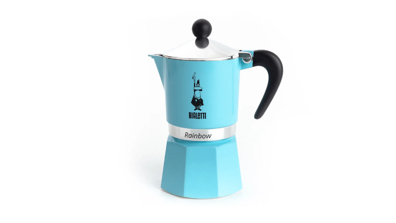 Na cafeteira italiana, a água deve ser colocada até a válvula. Foto: Divulgação Na cafeteira italiana, a água deve ser colocada até a válvula. Foto: Divulgação