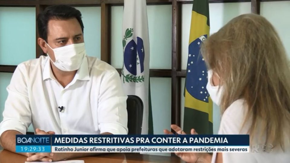 Ratinho Junior promete todos os paranaenses com mais de 60 anos vacinados em abril Governador Ratinho Junior em entrevista à RPC