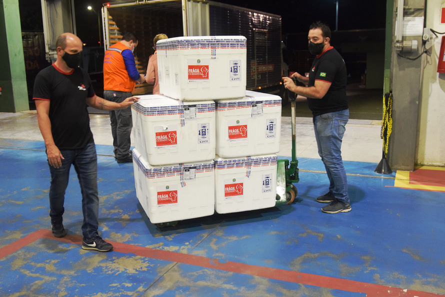 Nova remessa de vacinas