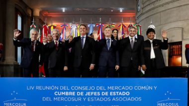 30 anos do Mercosul: como melhorar o livre comércio na região Foto oficial da 54ª Cúpula de Chefes de Estado do Mercosul e Estados Associados, em 2019, em Santa Fé, na Argentina. Imagem ilustrativa.