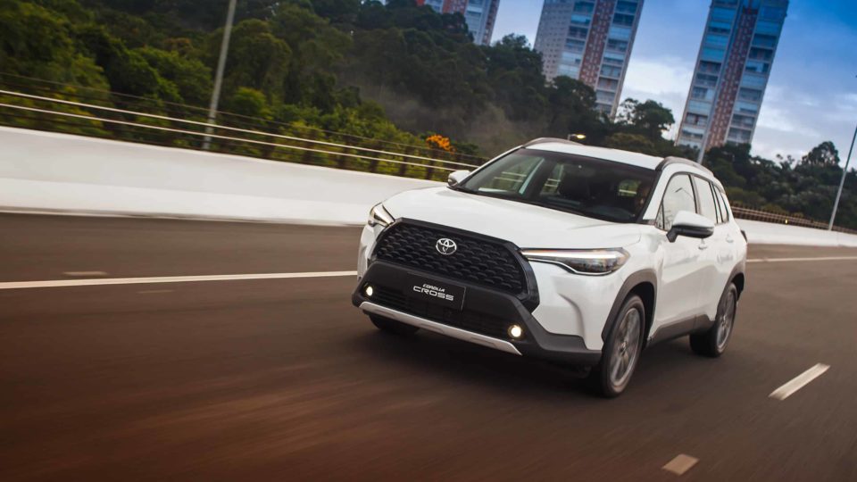 Toyota Corolla Cross pelas ruas de São Paulo