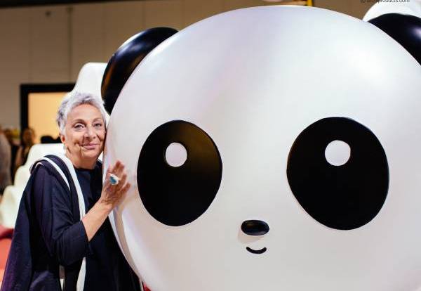 O design de Paola Navone bebe de diversas características da Ásia e sempre se destaca pela simplicidade e originalidade. O design de Paola Navone bebe de diversas características da Ásia e sempre se destaca pela simplicidade e originalidade.