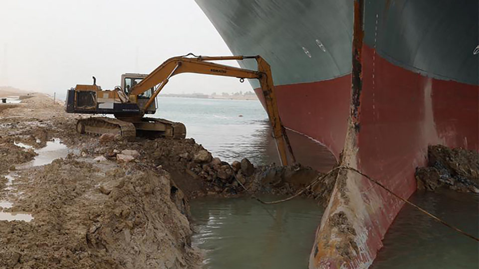 Um infarto no comércio global e a vingança da geografia canal de suez