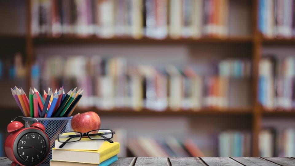 Professor, não utilize tecnologias digitais em suas aulas! Professor, não utilize tecnologias digitais em suas aulas!
