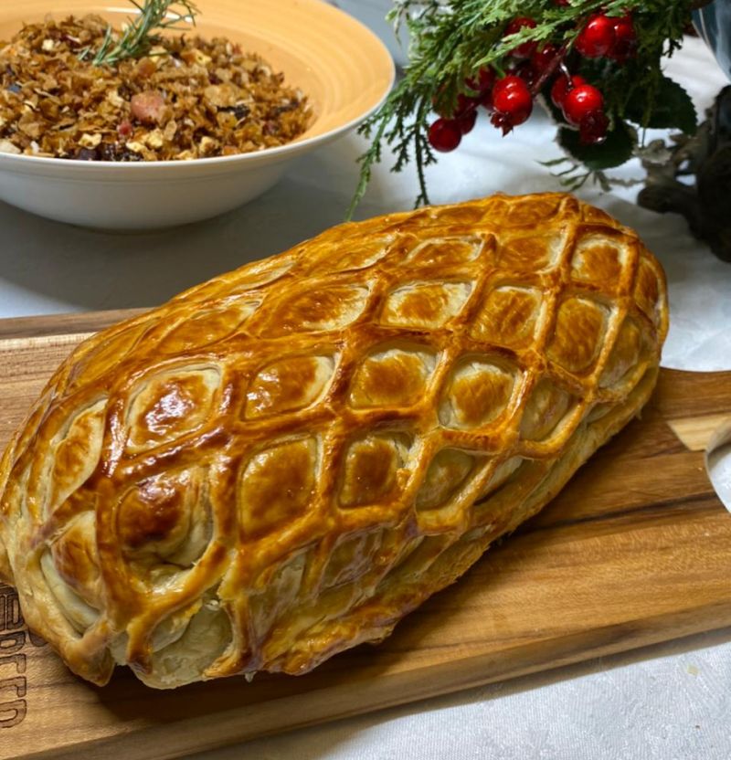 Beef Wellington com molho mostarda, do Boi and Beer para a Páscoa 2021. Beef Wellington com molho mostarda, do Boi and Beer para a Páscoa 2021.