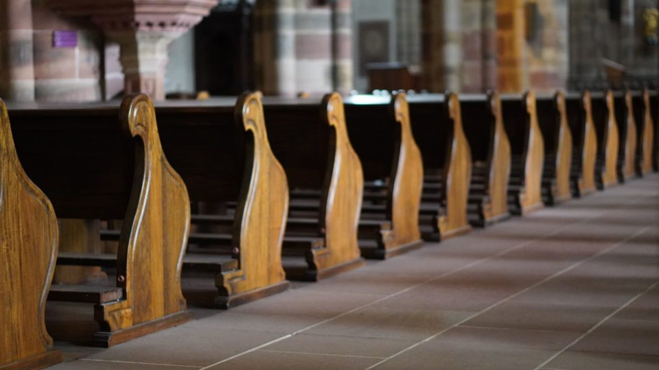 Como a ciência pode ajudar a termos missas (e outras cerimônias) mais seguras Além de lotação reduzida e distanciamento, algumas outras atitudes ajudam a ter cerimônias religiosas mais seguras em tempo de pandemia.