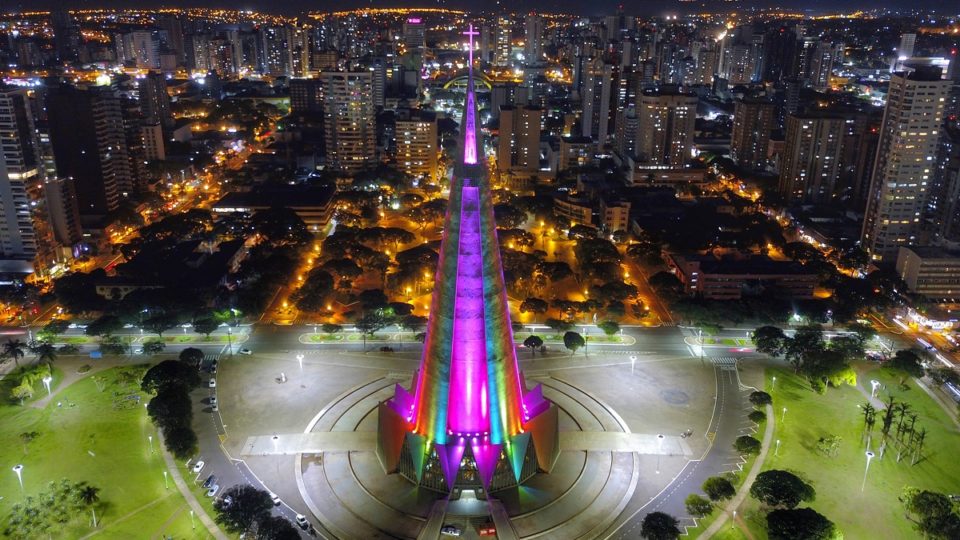 Maringá publica decreto que flexibiliza restrições para enfrentamento à Covid-19 Maringá publica decreto que flexibiliza restrições para enfrentamento à Covid-19