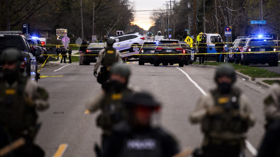 brooklyn center policia negro morto