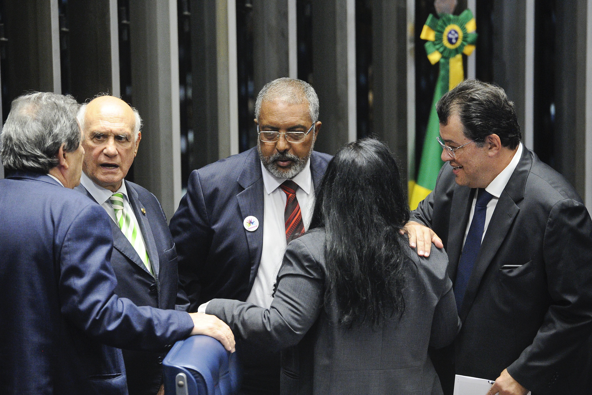 Senadores Lasier Martins (Podemos-RS), Paulo Paim (PT-RS) e Eduardo Braga (MDB-AM) assinaram os dois pedidos de CPI.