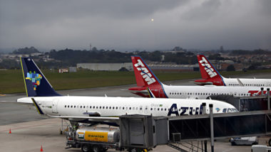 Latam diz que não quer vender para Azul a operação no Brasil Aeroporto Internacional Afonso Pena, em São José dos Pinhais, região metropolitana de Curitiba