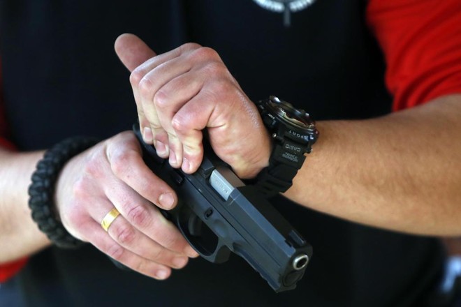 Você é favorável à flexibilização do acesso a armas de fogo e munições? Dê sua opinião