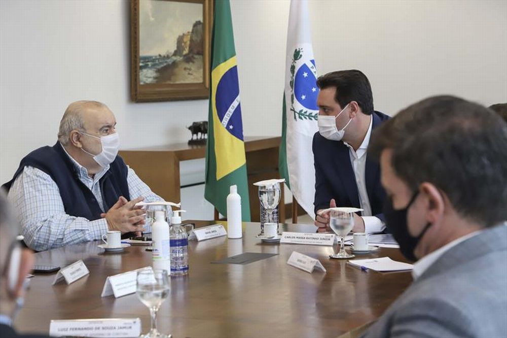Rafael Greca e Ratinho Junior em reunião sobre a Linha Verde