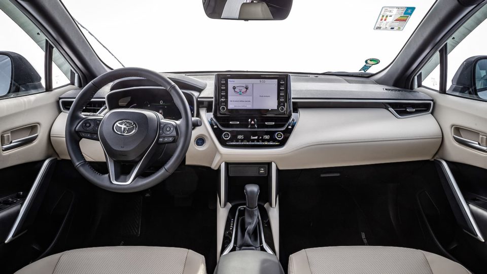 Interior do Corolla Cross Hybrid