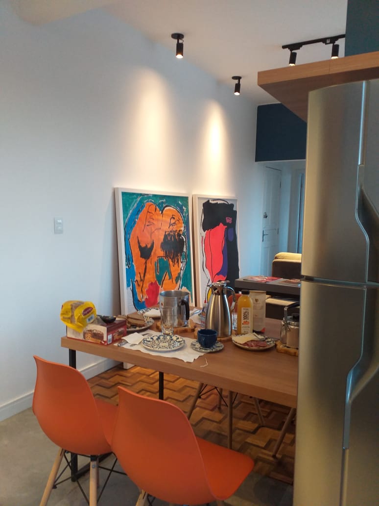 Obras de arte de Cintia Ribas são destaques na área social. Obras de arte de Cintia Ribas são destaques na área social.