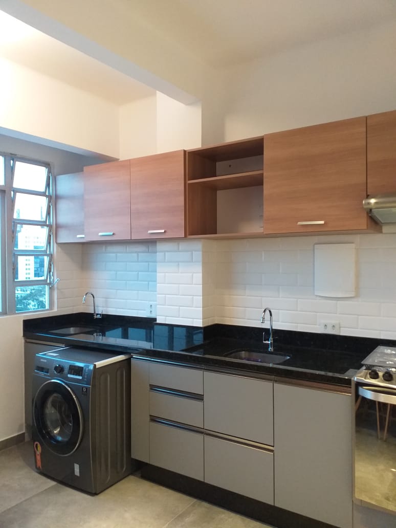 Detalhe da cozinha após a reforma. Detalhe da cozinha após a reforma.