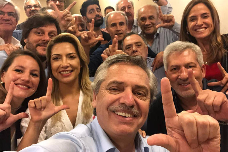 Presidente da Argentina, com apenas 5% de vacinação, recusou Pfizer por condições leoninas Presidente da Argentina, com apenas 5% de vacinação, recusou Pfizer por condições leoninas