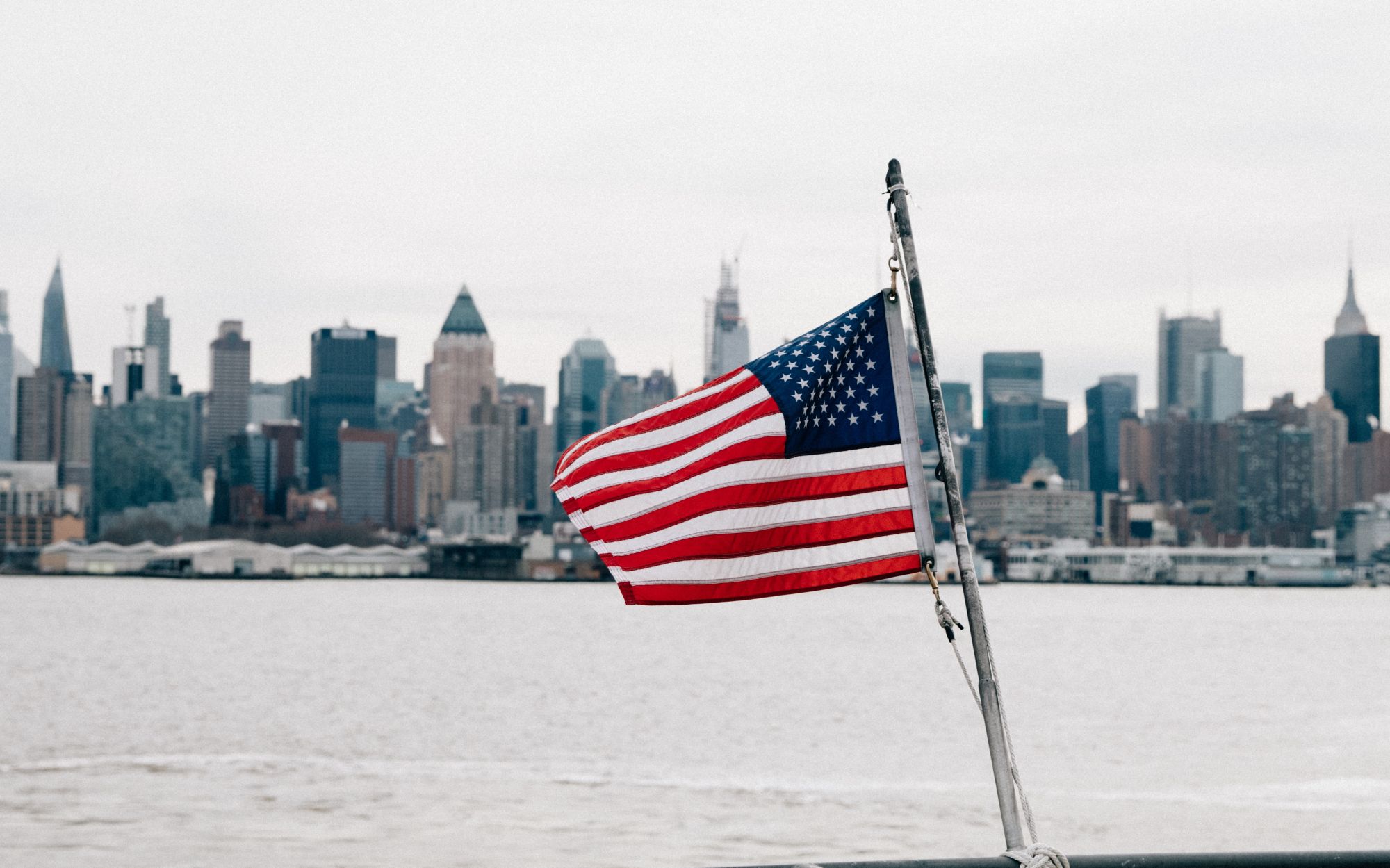 Estudantes e acadêmicos brasileiros e de outros cinco países conseguiram essa autorização do governo dos EUA