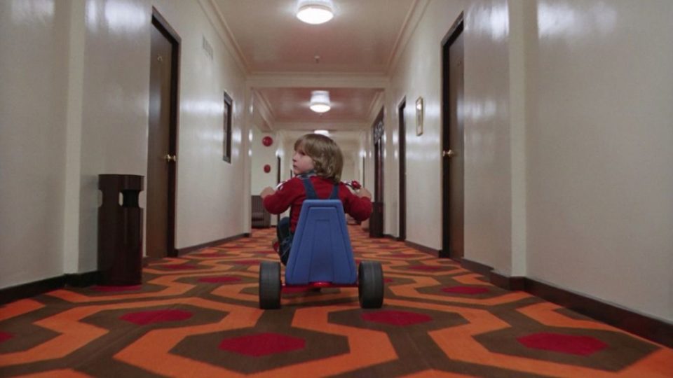 O Iluminista O que acontece quando STF, Executivo e Legislativo ficam trancados em um hotel até a pandemia passar?