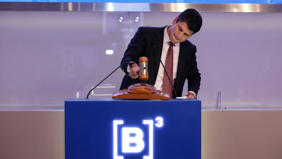 Presidente do BNDES comemora leilão da Cedae no Rio O presidente do BNDES, Gustavo Montezano, durante leilão da Cedae, no Rio, nesta sexta-feira (30).