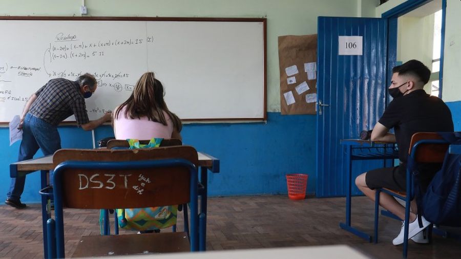 Volta às aulas no RS foi judicializada