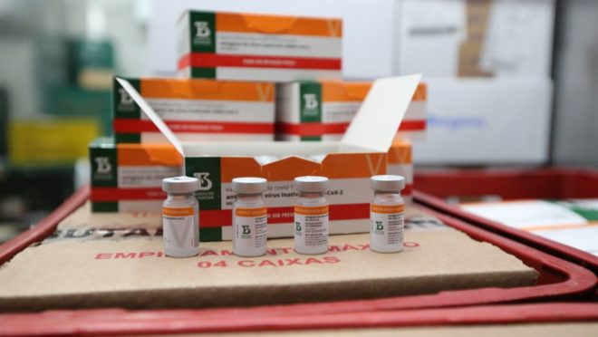 OMS aprova CoronaVac para uso emergencial Vacina Coronavac
