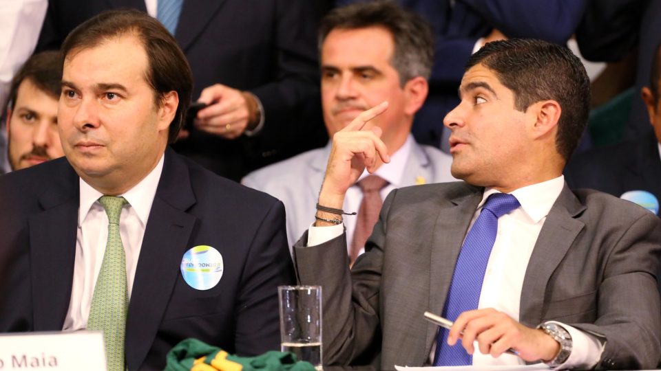 O DEM na encruzilhada: partido vê dois caminhos para 2022 após racha e debandada de líderes O deputado Rodrigo Maia e o presidente do DEM, ACM Neto, romperam no início do ano