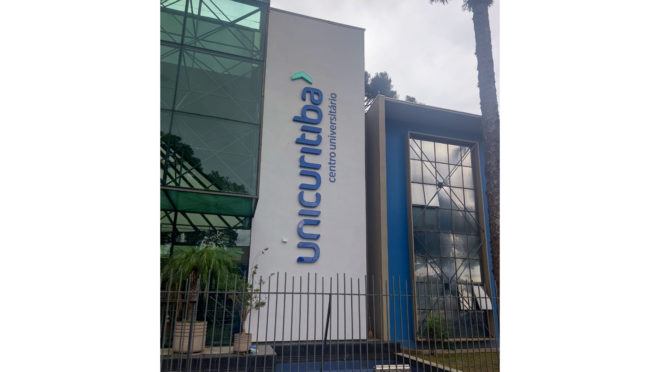 Fachada Campi Unicuritiba