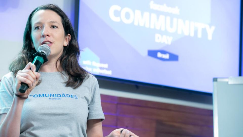Quem lidera os líderes virtuais em grupos no Facebook? Diana Engel Gerbase, Gerente de Parcerias para Comunidades do Facebook para América Latina.