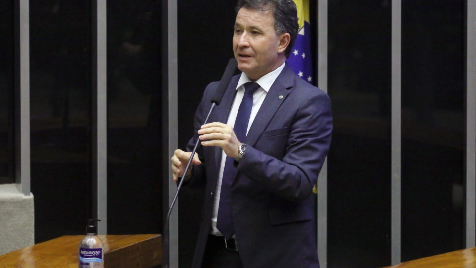 Relator apresenta parecer da reforma administrativa com duas propostas de mudança Darci de Matos (PSD-SC), relator da reforma administrativa na CCJ da Câmara dos Deputados