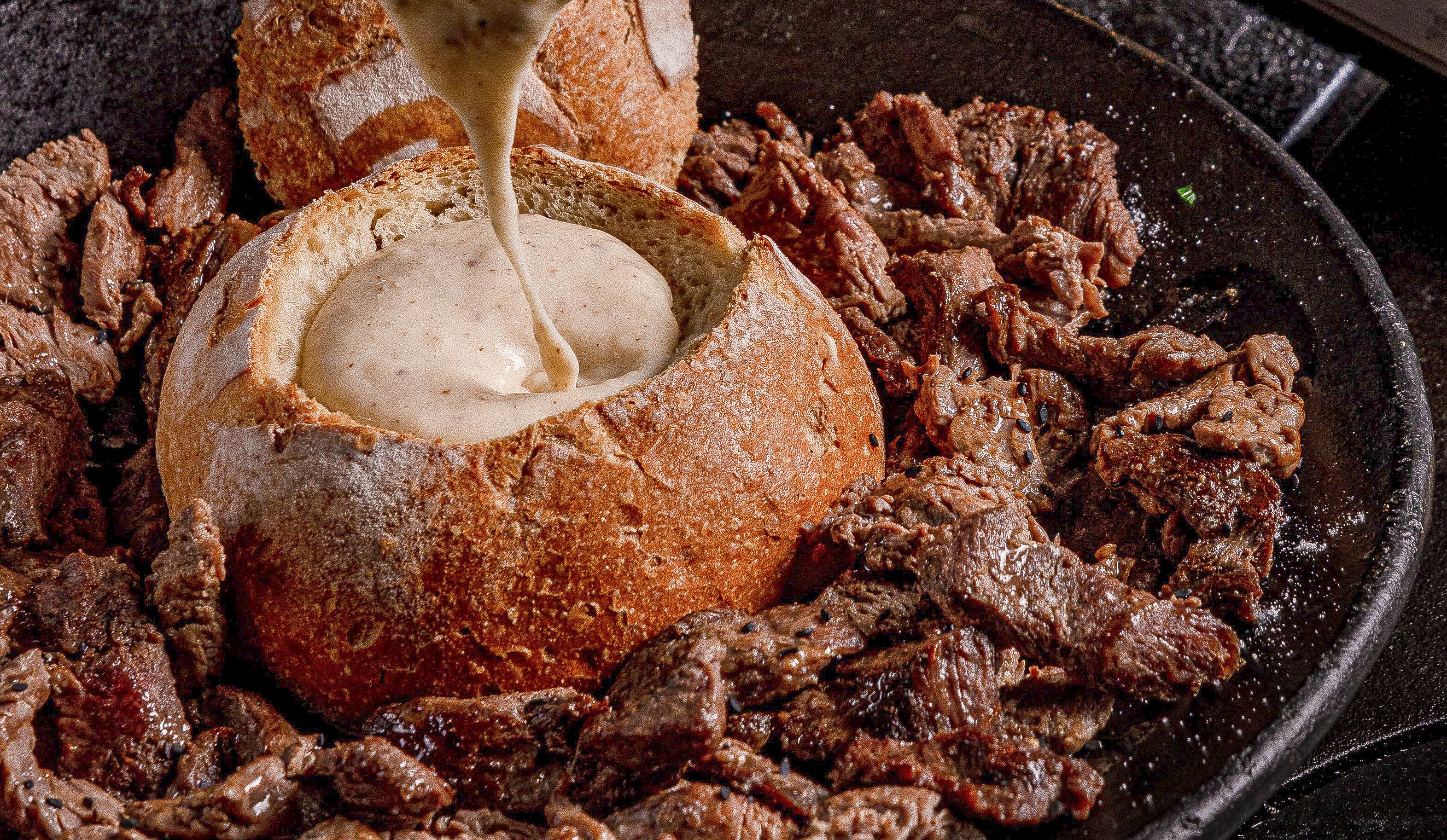 Fondue de mignon. Fondue de mignon.
