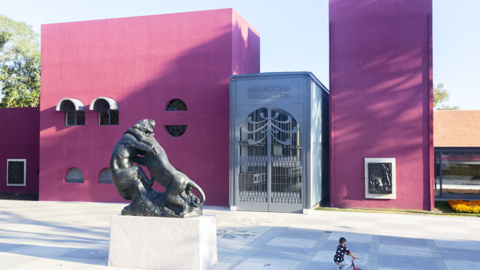 Curitiba inaugura maior jardim de esculturas do Brasil e memorial com quase 100 obras de João Turin memorial-paranista-sao-lourenco-joao-turin-curitiba-inauguracao-arte-arquitetura-cidade-curitiba