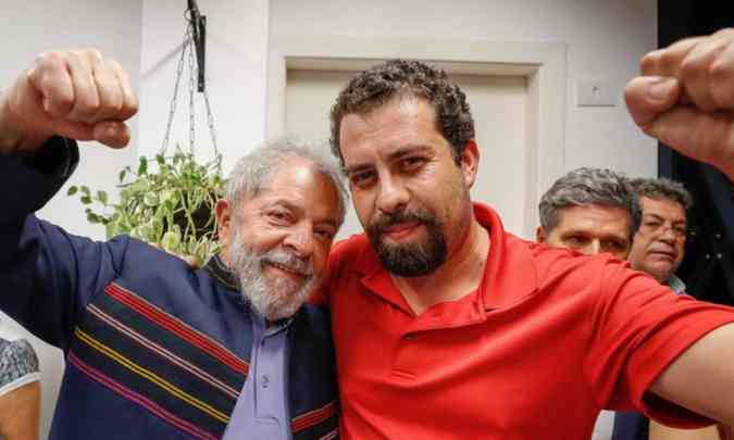 Ofensiva de Lula para se aproximar do centro provoca racha em partidos de esquerda Lula e Guilherme Boulos